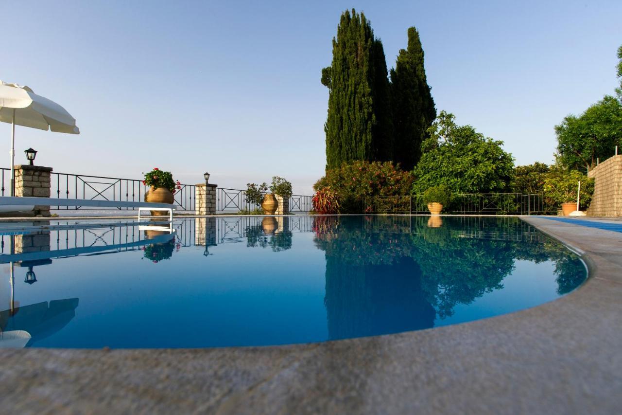 Villa Bacchus Kassiopi Corfu Bagian luar foto