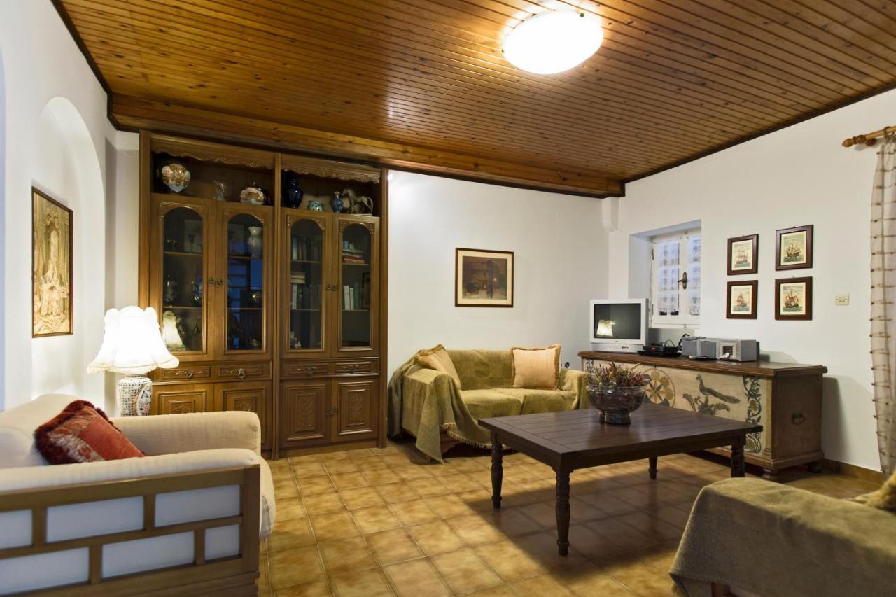 Villa Bacchus Kassiopi Corfu Bagian luar foto