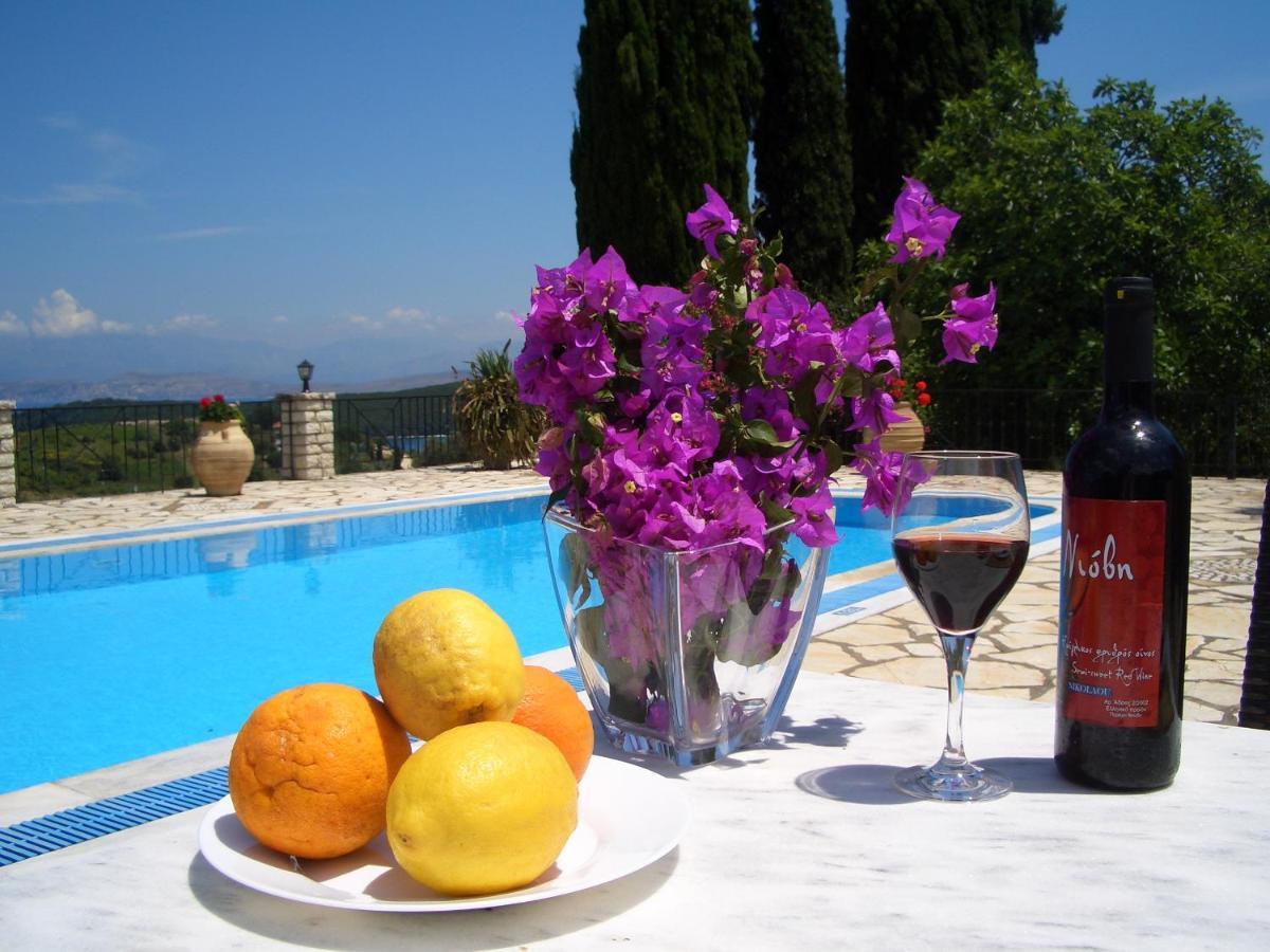 Villa Bacchus Kassiopi Corfu Bagian luar foto