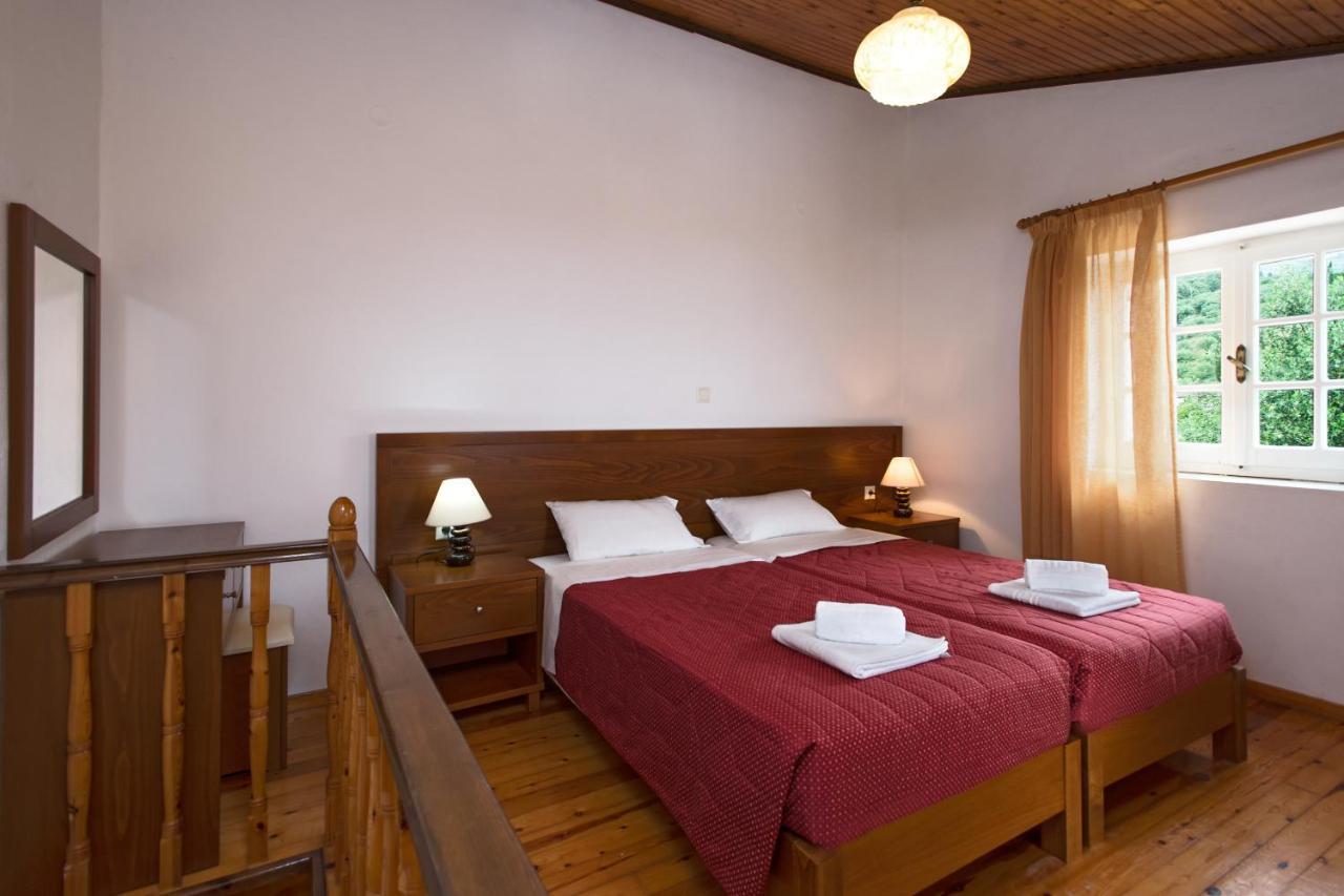 Villa Bacchus Kassiopi Corfu Bagian luar foto