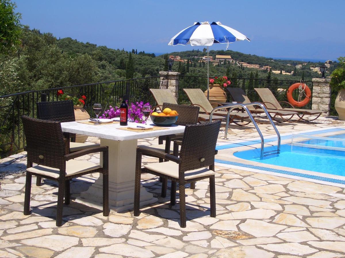 Villa Bacchus Kassiopi Corfu Bagian luar foto