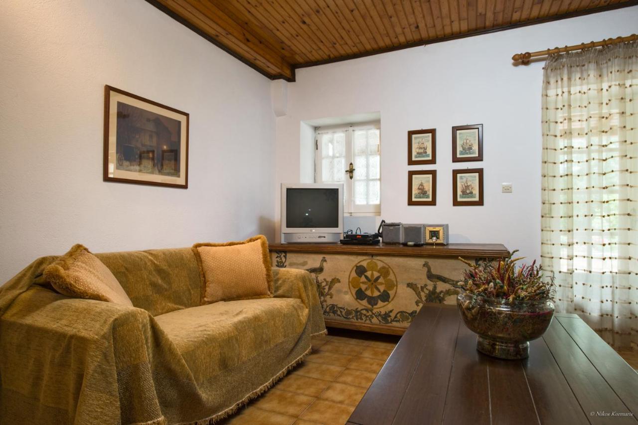 Villa Bacchus Kassiopi Corfu Bagian luar foto