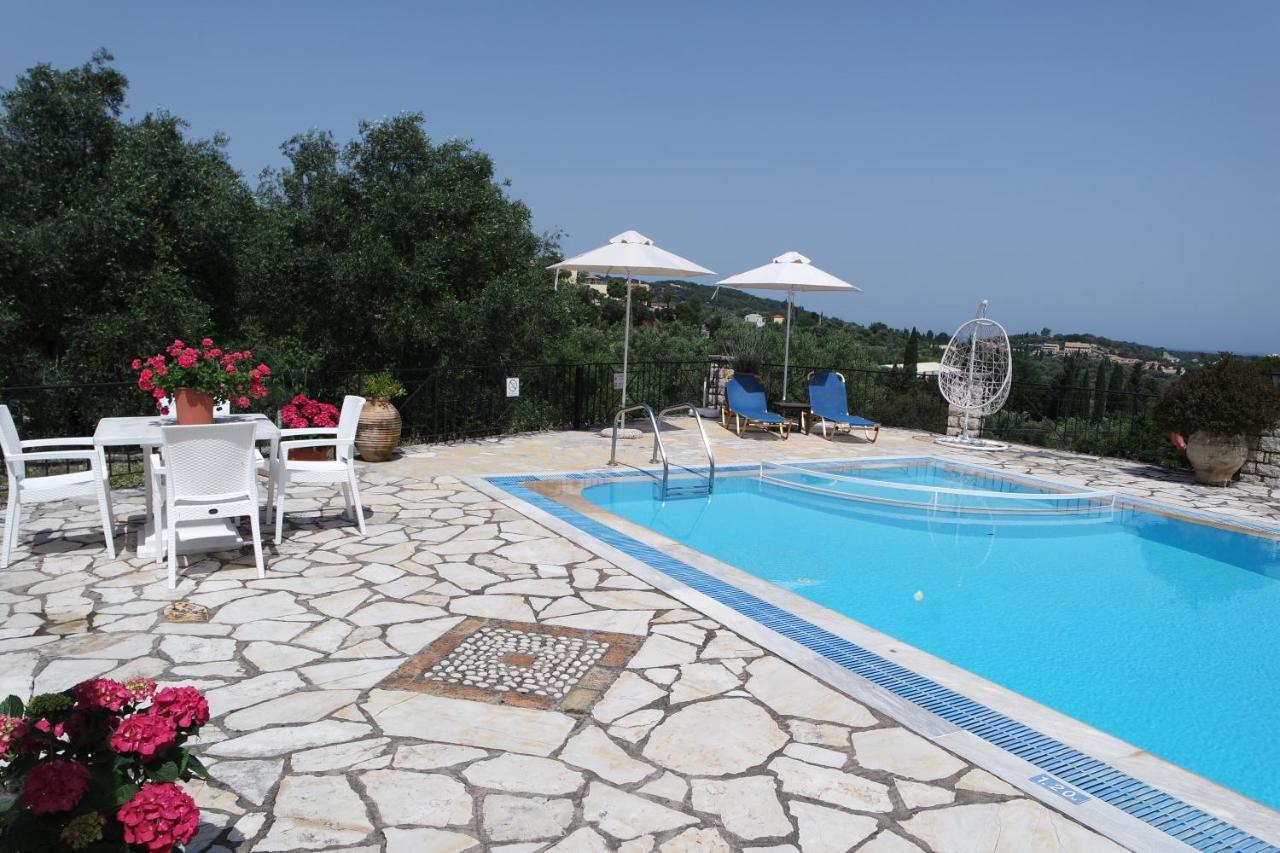 Villa Bacchus Kassiopi Corfu Bagian luar foto