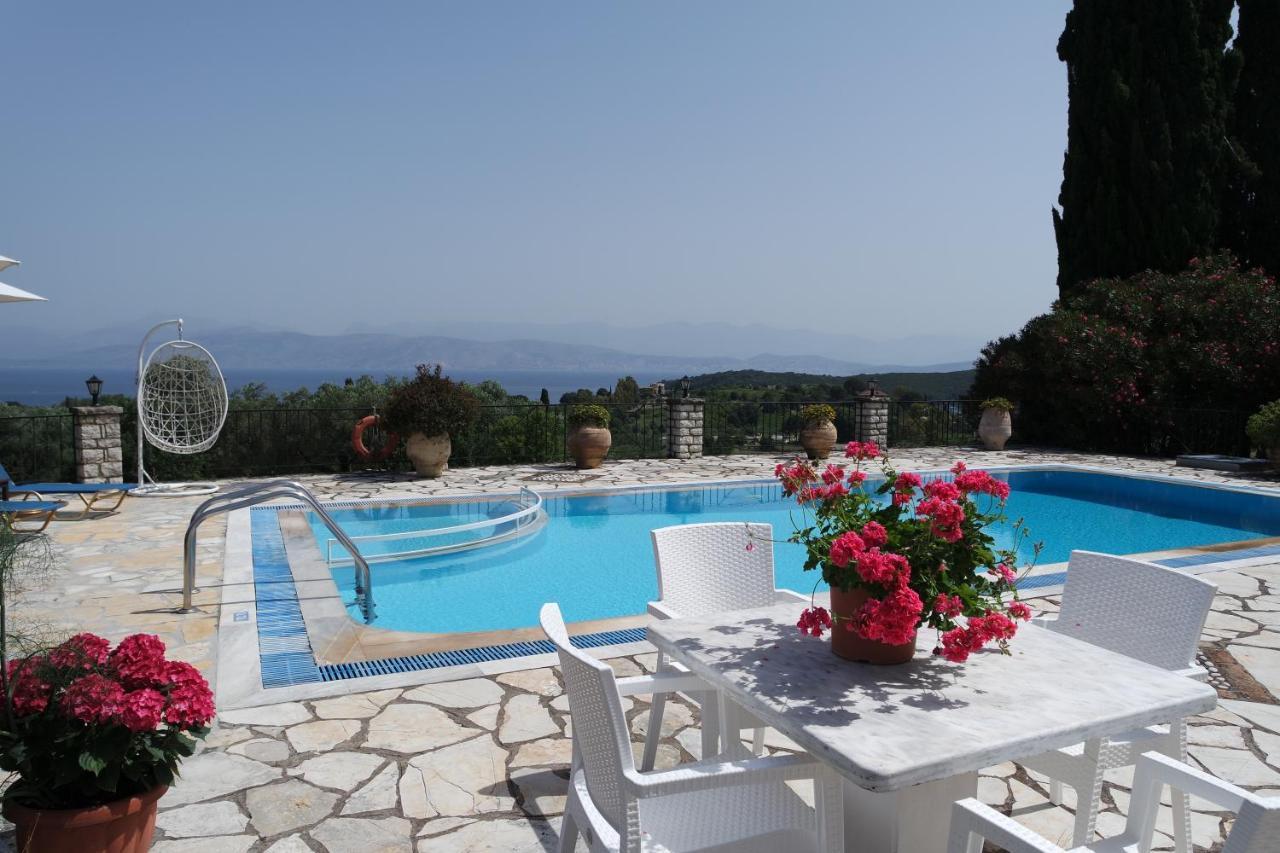 Villa Bacchus Kassiopi Corfu Bagian luar foto