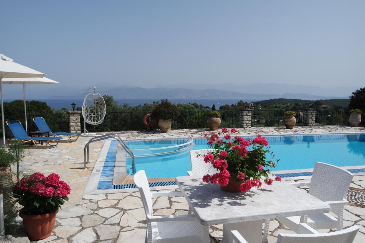 Villa Bacchus Kassiopi Corfu Bagian luar foto